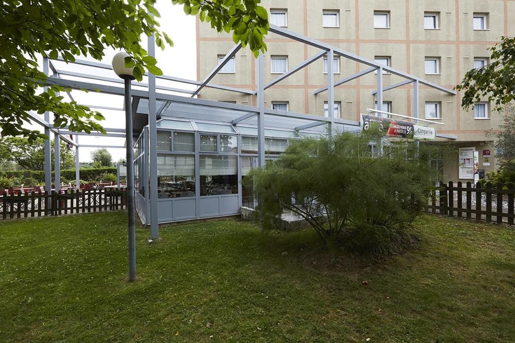 Hotel Campanile Argenteuil Exterior foto