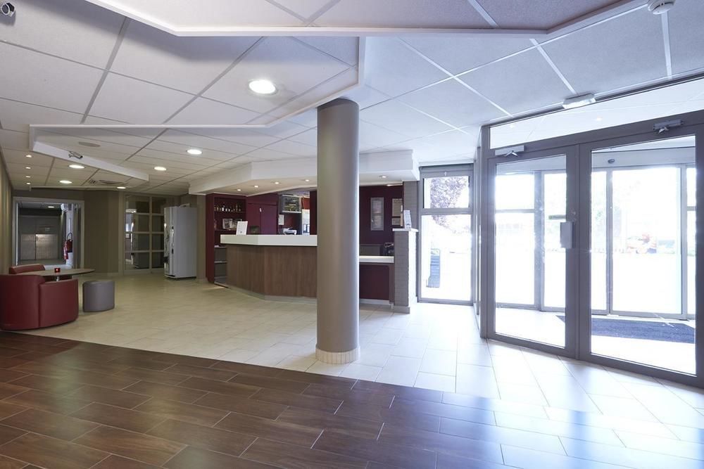 Hotel Campanile Argenteuil Exterior foto